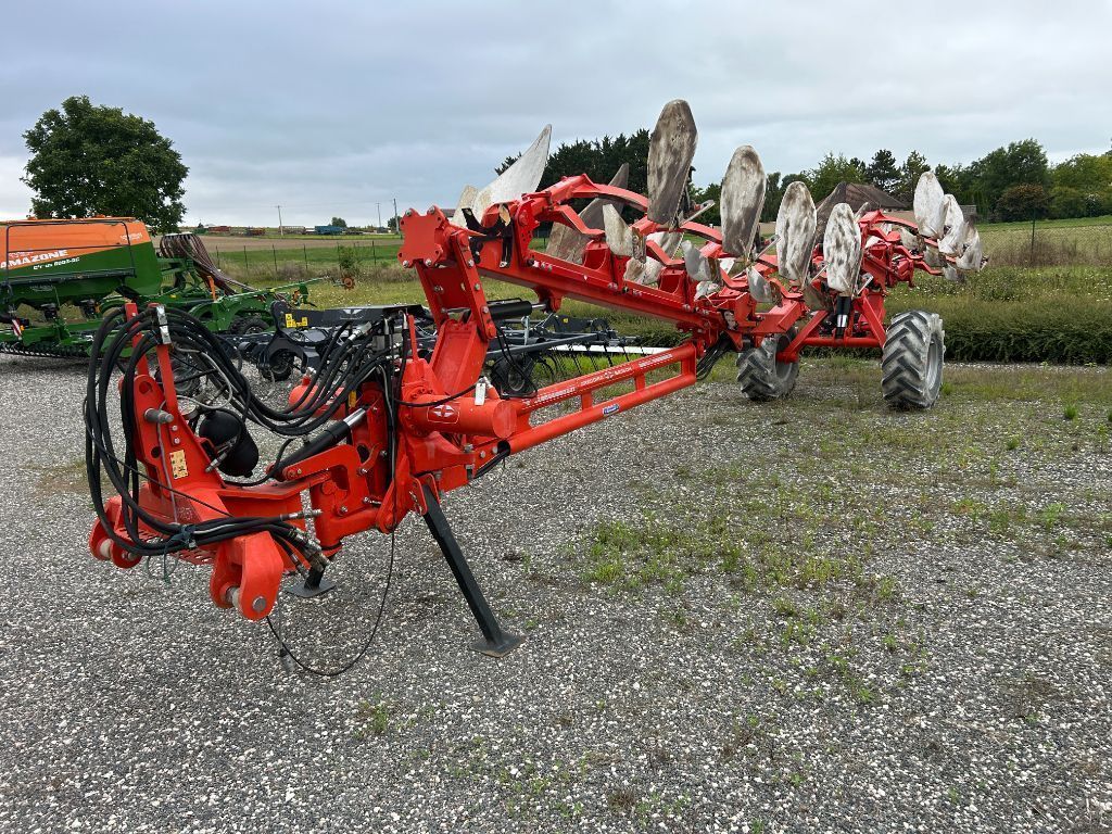 GREGOIRE BESSON sperb lb8 Plough €18,000