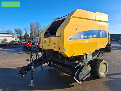 E-FARM: New Holland T 7070 - Baler - id SKLGQHA - €12,000 - Year of construction: 2012 - Total number of bales produced: 19,900,France