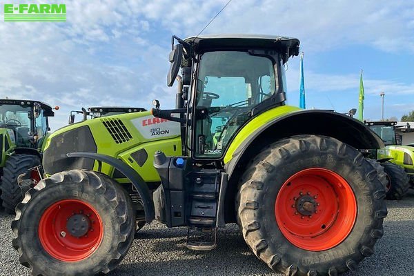 Claas Axion 810 CMATIC Tractor €99,000