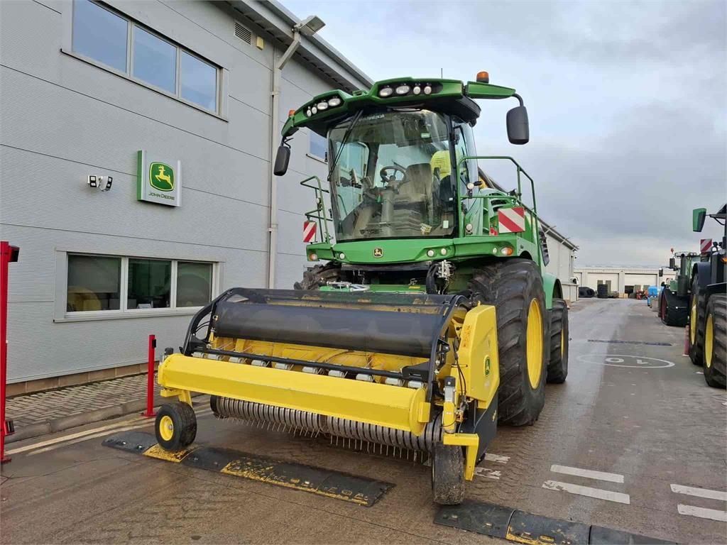 John Deere 9700 Self propelled forage harvester €244,663