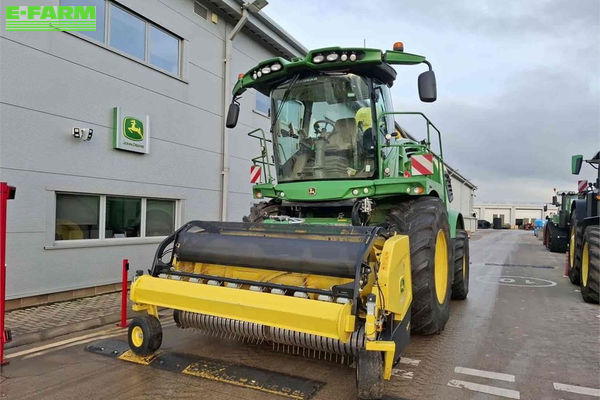 John Deere 9700 Self propelled forage harvester €244,663