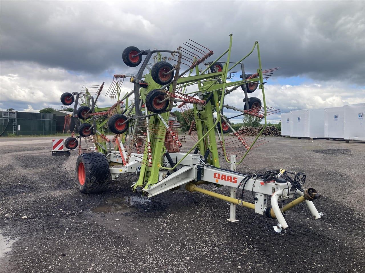 Claas Liner 3600 Tedder €45,462