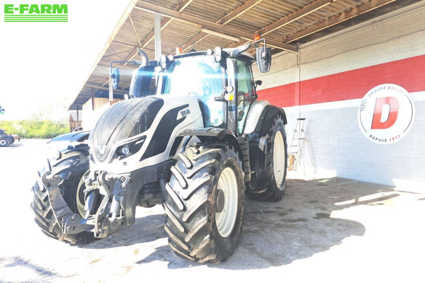 Valtra T 214 Τρακτέρ 79.000 €