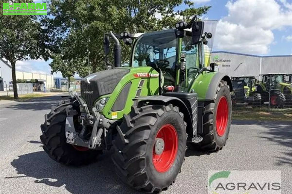 Fendt 724 Vario Profi Plus Tractor €154,900