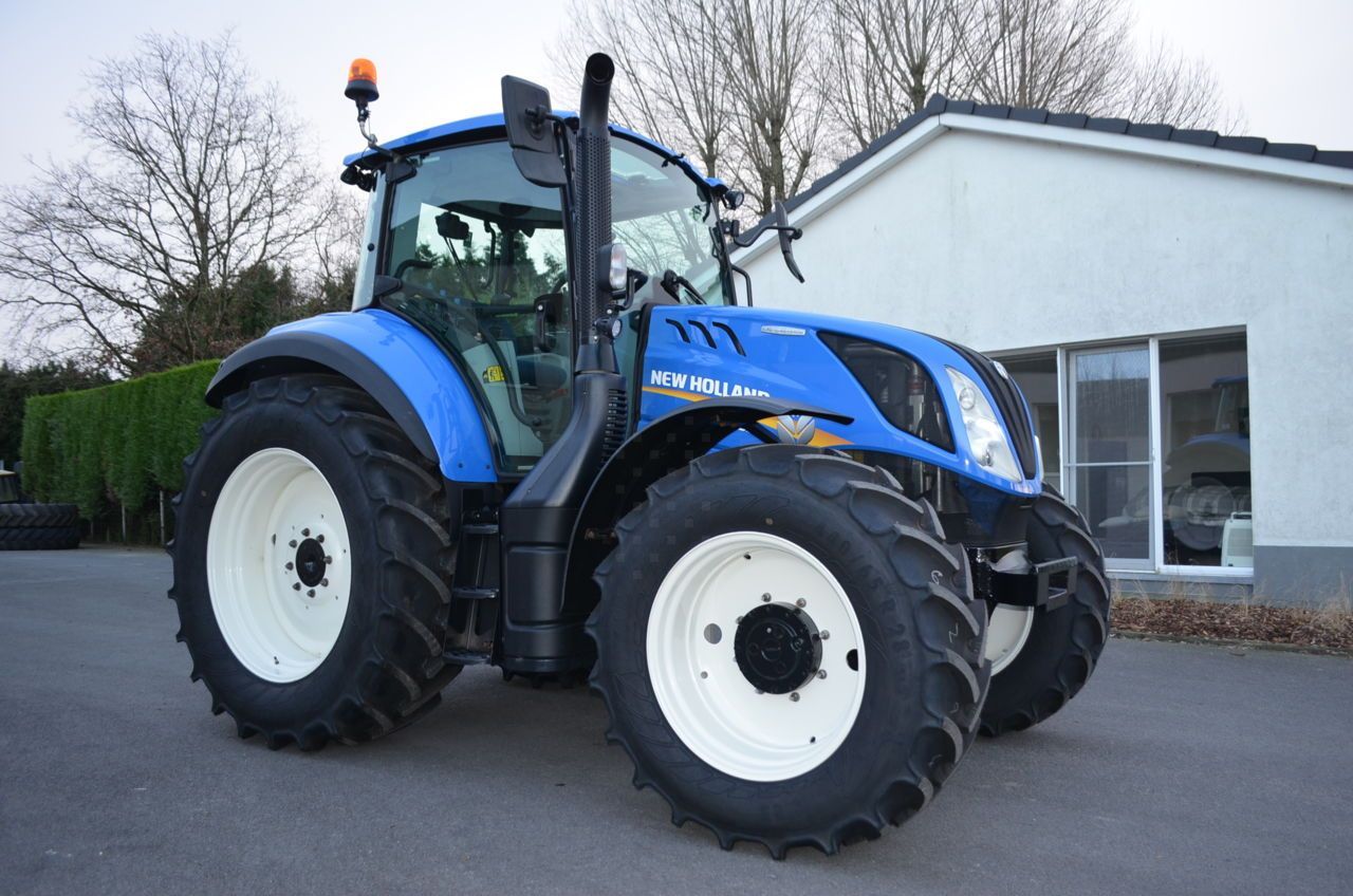 New Holland T5.120 Tractor €55,000