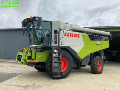 E-FARM: Claas Trion 750 - Mähdrescher - id FTTMF1X - 258.000 € - Baujahr: 2023 - Abgelesene Motorstunden: 610,Frankreich