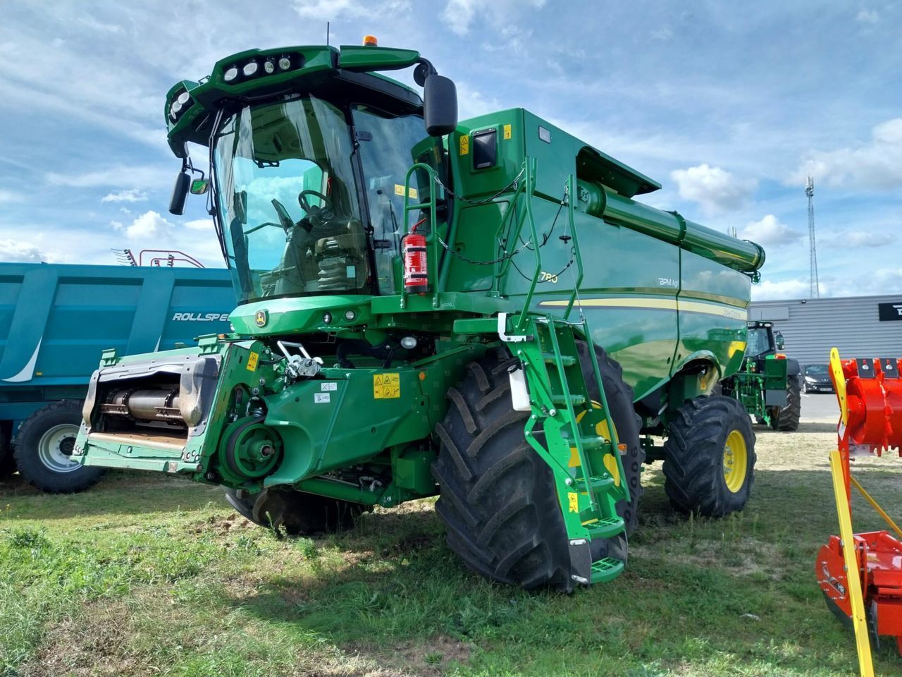 John Deere S 780 Combine harvester €320,000